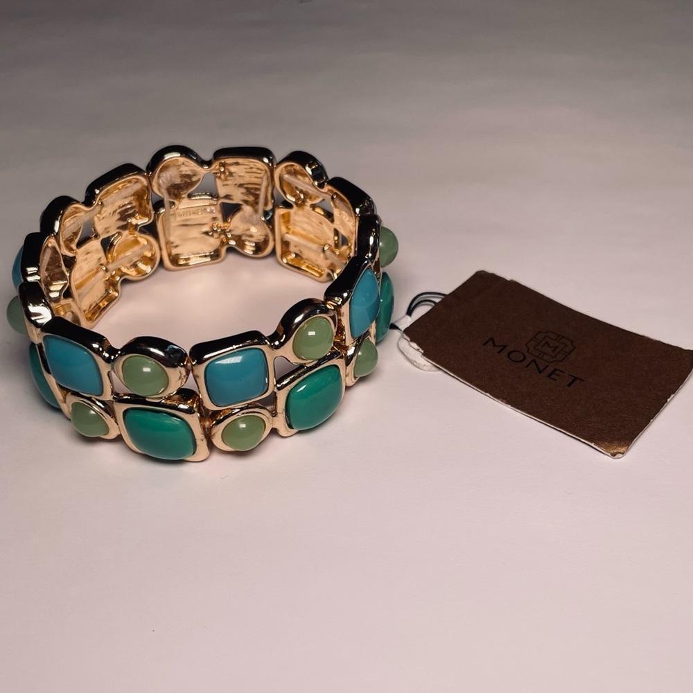 New with tags Monet bracelet free blue yellow